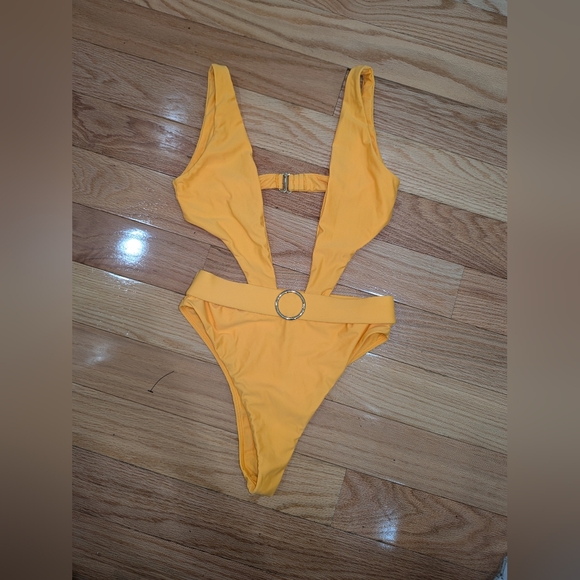 NWOT MICHAEL COSTELLO X REVOLVE ONE PIECE SWIMSUIT - Picture 3 of 5